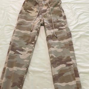 American Eagle Camo Pants